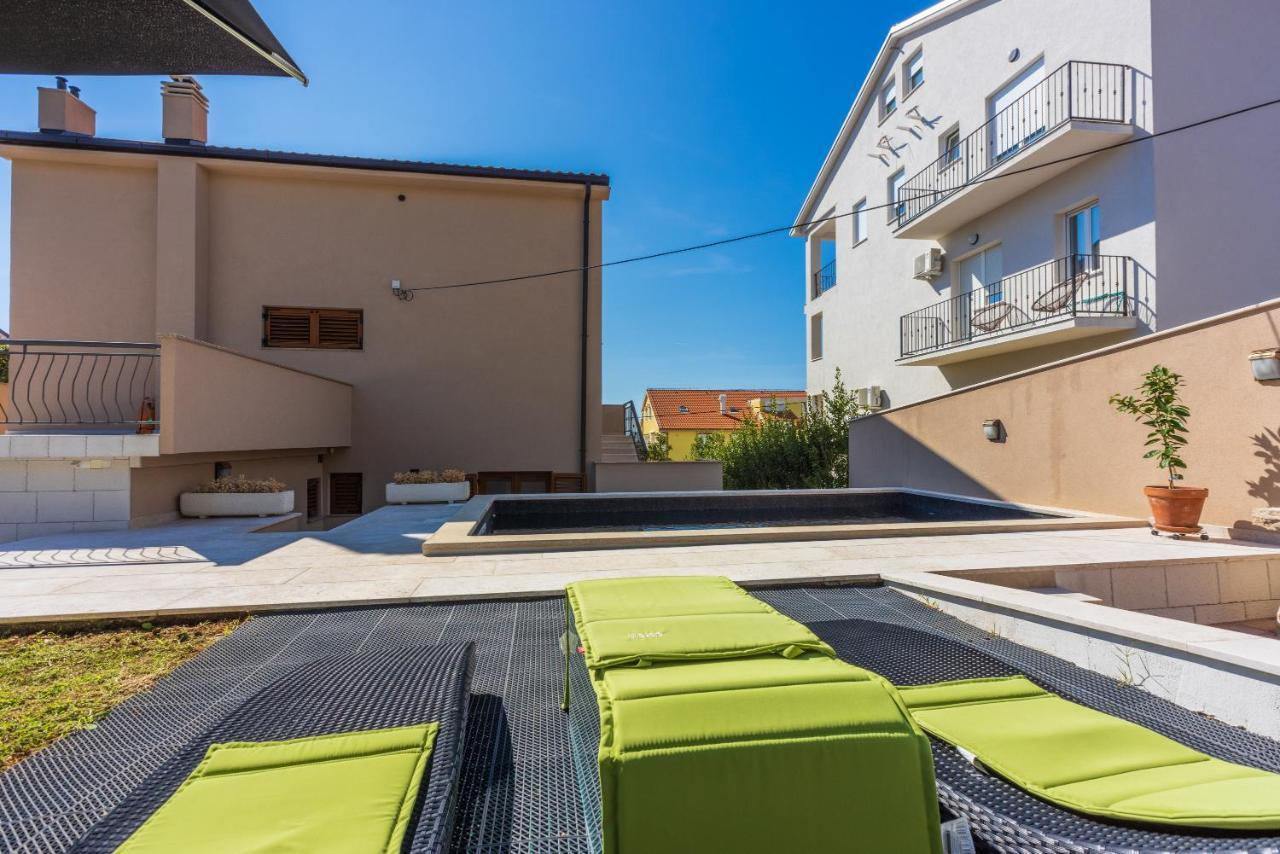 Apartmani Anita Dramalj Eksteriør billede
